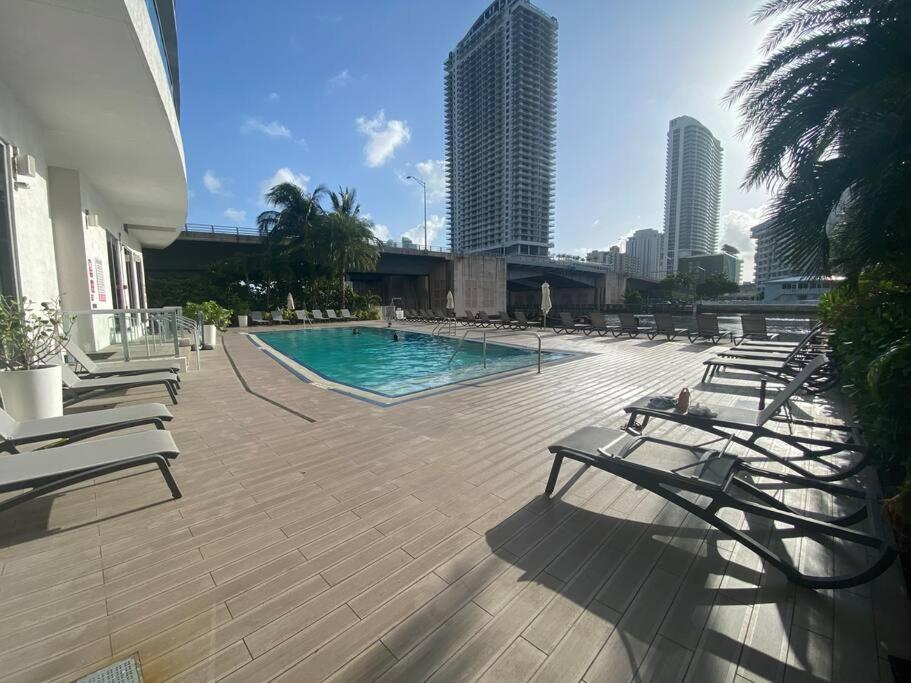 Amazing Studio Beach Walking Distance! 26B Hallandale Beach Exterior photo